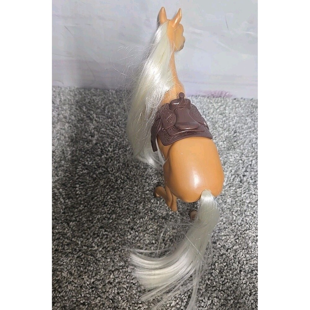 Breyer Reeves Tan Palomino Horse Pony with Saddle #0921PNY   Blonde Mane - Picture 12 of 14